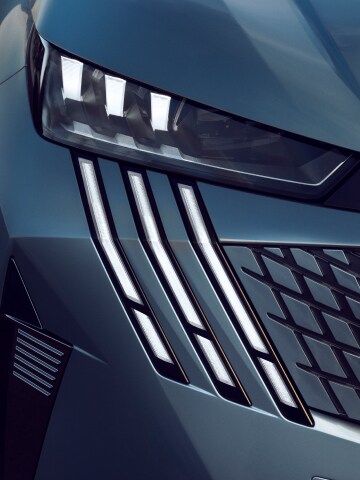 Fari Pixel LED di PEUGEOT E-5008